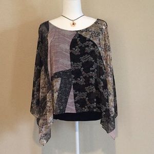Angel sleeve layered blouse
